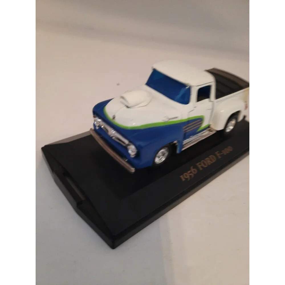 Vintage Road Champs Limited Editions Customs 56 FORD F-100 Rare 1/43.  No Box